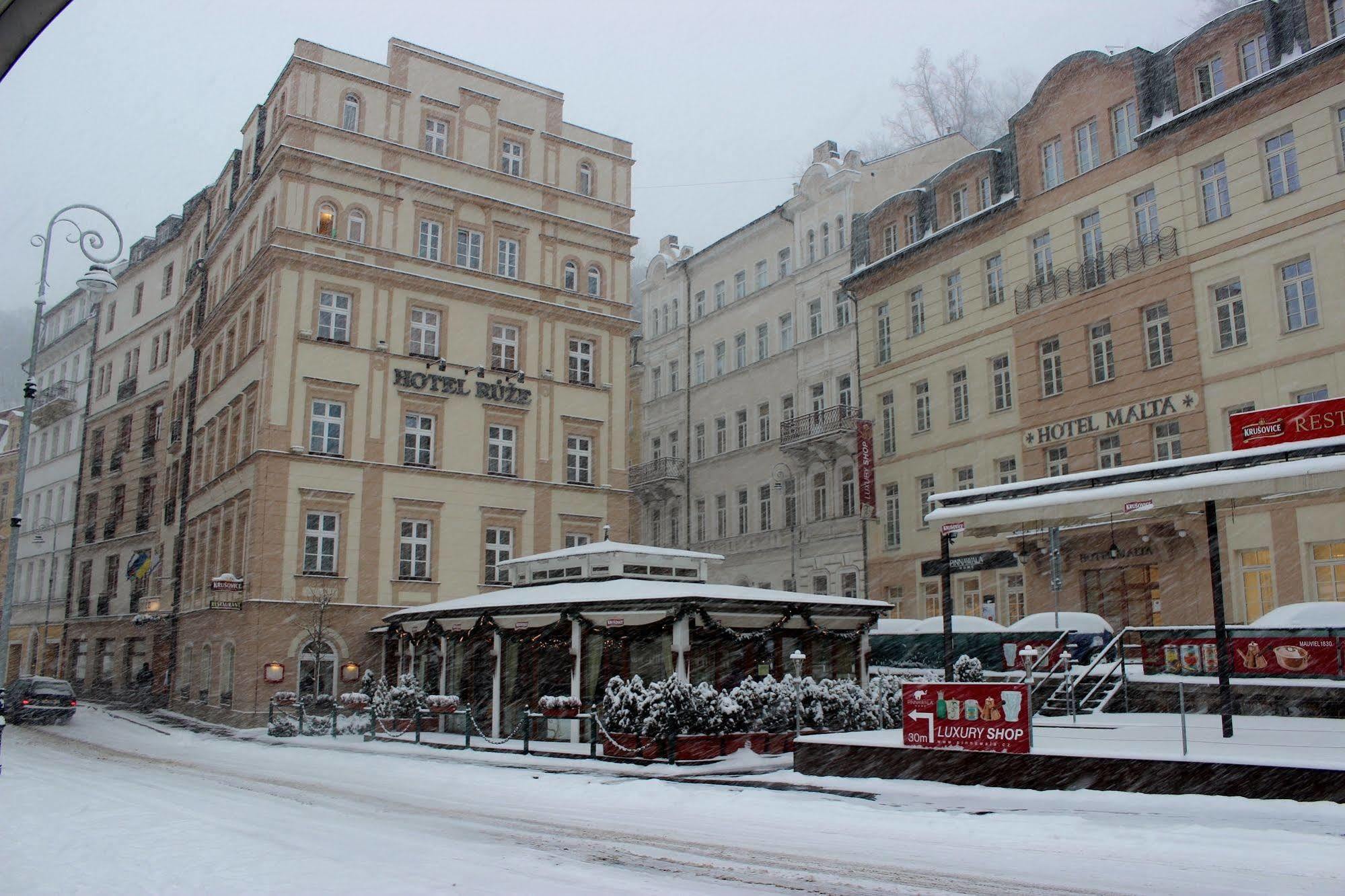 Hotel Malta Karlsbad Buitenkant foto