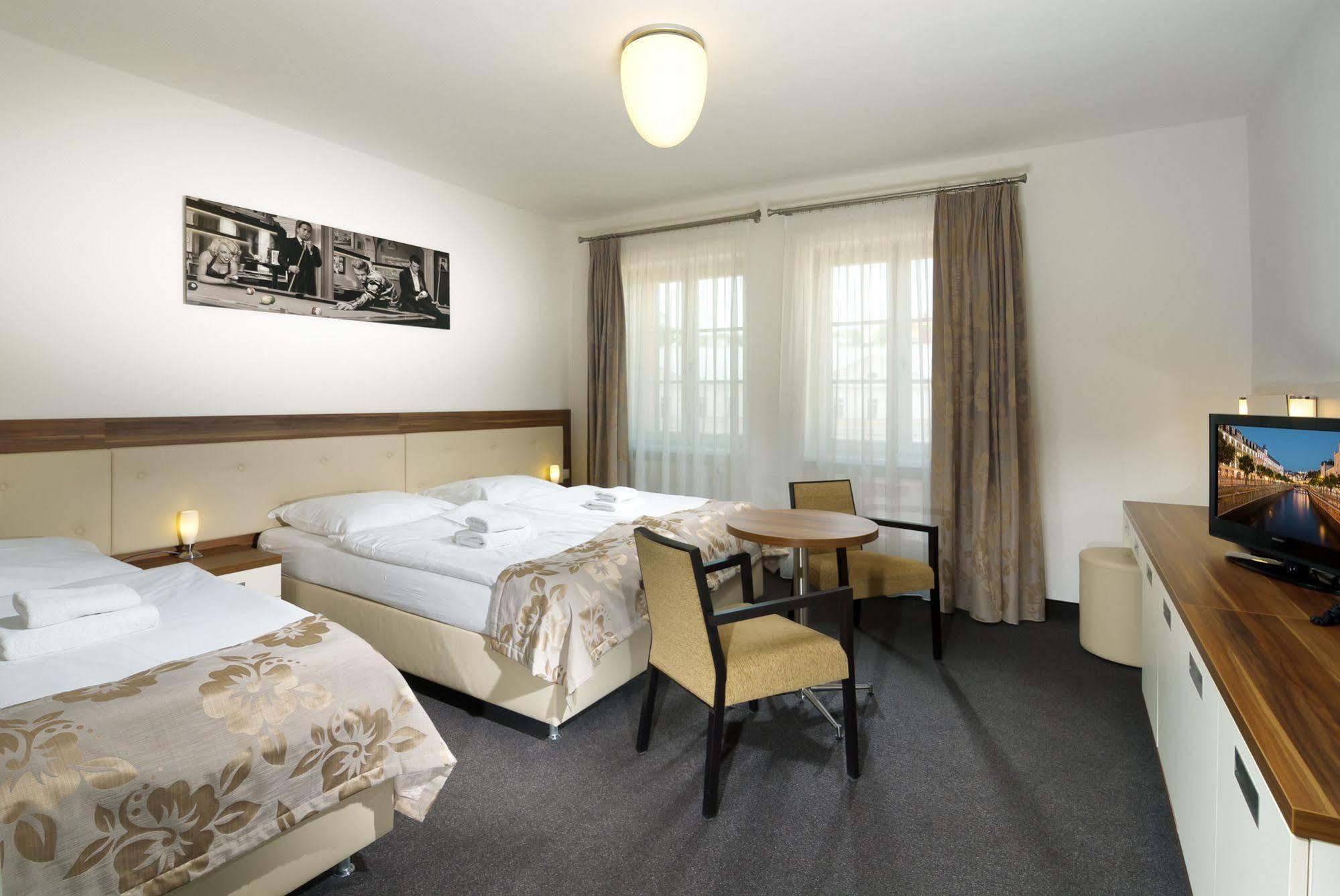 Hotel Malta Karlsbad Buitenkant foto